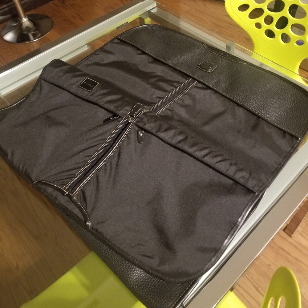 Garment bag